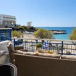 度假居 Stelios' Beachfront Retreat *