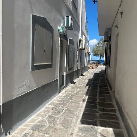 Stelios' Beachfront Retreat Parikia (Paros)