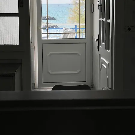 Stelios' Beachfront Retreat Parikia (Paros)