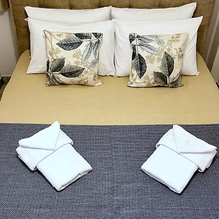 Stelios' Beachfront Retreat