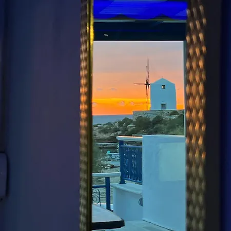 Stelios' Beachfront Retreat Parikia (Paros)