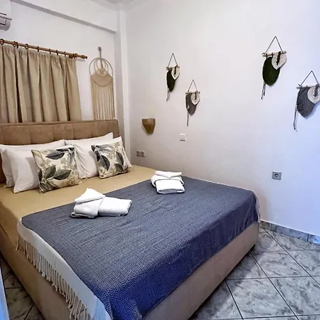 Stelios' Beachfront Retreat Semesterbostad *