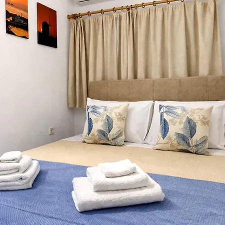 Stelios' Beachfront Retreat Ferienhaus Páros