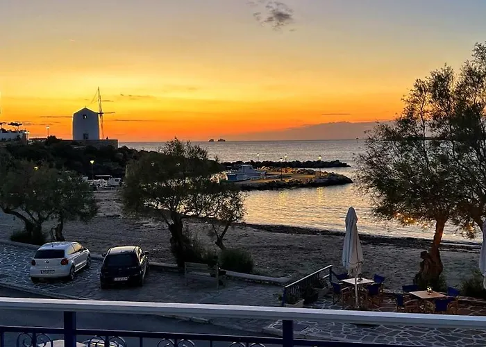 Stelios' Beachfront Retreat *