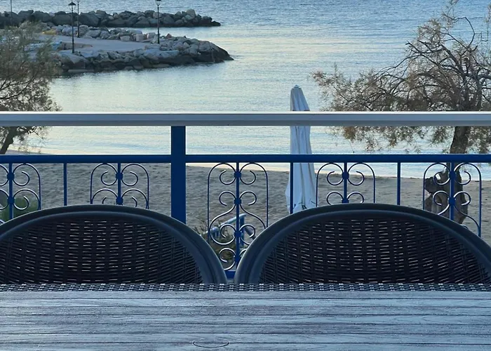 Stelios' Beachfront Retreat